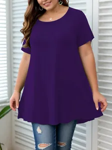 Detailansicht eines lila übergroßen Rundhals-Kurzarm-T-Shirts für Damen mit lockerer Passform