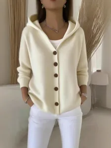 Cardigan à capuche en maille crème pour femme avec boutons marron et poches très confortables