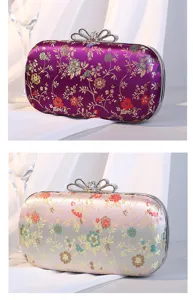 Detaillierte Nahaufnahme von Vintage-Abendtaschen mit Stickerei und Strassverschluss