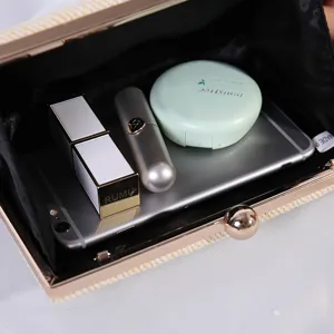 Elegante handgemaakte avondclutch met grote capaciteit voor smartphone en make-up benodigdheden