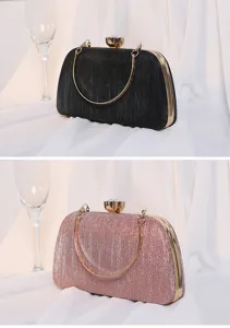 Elegante schimmernde Abendtasche mit goldenem Metallgriff in Schwarz und Roségold
