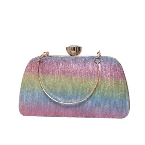 Elegante Abendtasche mit Regenbogen-Glitzer-Verlauf und einer goldenen Kette für formelle Feste