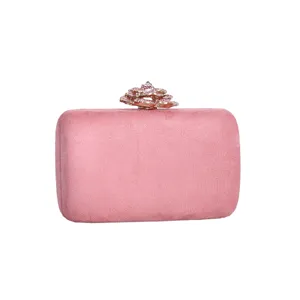 Elegante rosa Samt-Clutch mit Strass-Metallblumen-Verschluss für Abendgalas.