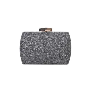 Funkelnde silberne Glitzer-Box-Clutch, elegante Abendtasche für Partys und formelle Bankette.