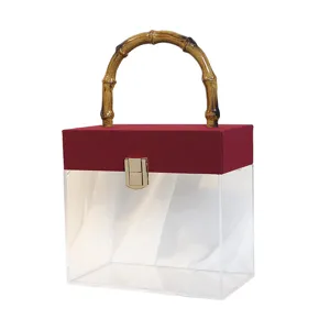 Transparente Acryl Geschenkbox mit rotem Samtdeckel und Bambusgriff für Hochzeiten