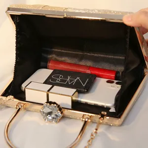 Vintage handgewebte goldene Abendtasche mit Metallgriff und funkelndem Strassverschluss