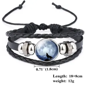 Detailed macro view of wolf theme leather bracelet showing dimensions 18+8cm and 12g weight