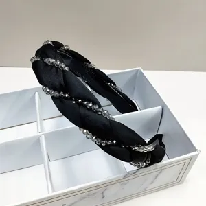 Elegante cerchietto intrecciato vintage nero con perline di cristallo scintillanti