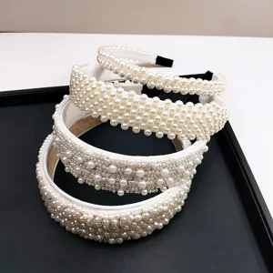 Serre-Tête en Tissu Blanc Rétro de Luxe Avec Perles Artificielles Fait à la Main Coiffe de Mariée Élégante pour Femmes