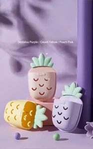 Creative pineapple-shaped wall-mounted bathroom organizer for combs and toothbrushes