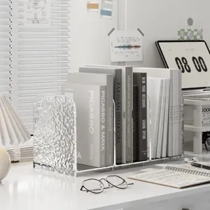 Moderne acryl boekensteunen met gletsjertextuur voor een stijlvol bureau