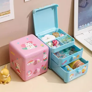 Simpatico organizer da scrivania pastello con cassetti e scomparti per cancelleria.