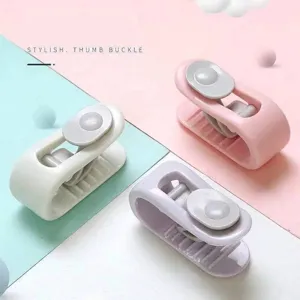 Set mit 3 stilvollen Bettdecken-Clips in Pastellweiß, Pink und Lila für Bettlaken und Bezüge