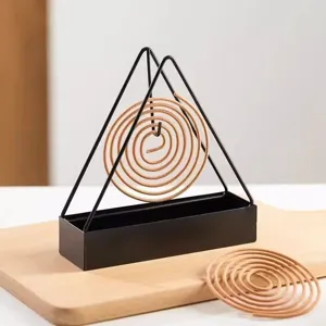 Moderner Dreieck Metall Mückenspulenhalter Mit Aschenbecher Hängender Räucherbrenner Geometrisches Feuerfestes Deko Ornament