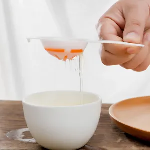 Handheld plastic egg white separator for kitchen baking and egg yolk filtering