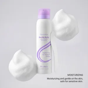 Vue détaillée de la texture mousse d'épilation douce de 140ml avec spatule applicatrice