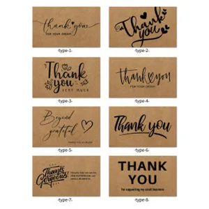 Huit styles de cartes de remerciement en papier kraft avec une calligraphie élégante