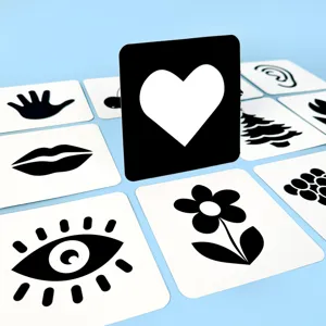Tarjetas de estimulación visual en blanco y negro para el aprendizaje temprano del bebé.