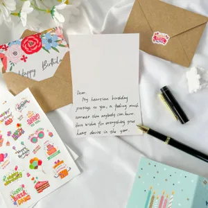 Coffret de cartes d'anniversaire manuscrites avec enveloppes et autocollants