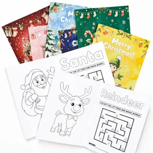 Dettaglio del set di libri da colorare di Natale con copertine varie e pagine interne.