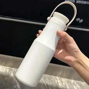 Λεπτομέρεια λευκού θερμός από ανοξείδωτο χάλυβα 304 με φορητό ιμάντα