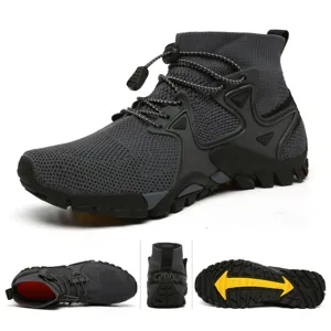 Scarpe da trekking e guado in maglia grigia traspirante da uomo con suola spessa in gomma