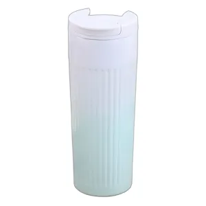 Isolierter 304 Edelstahl Kaffeebecher mit blauem Farbverlauf, geriffelt und weißem Deckel