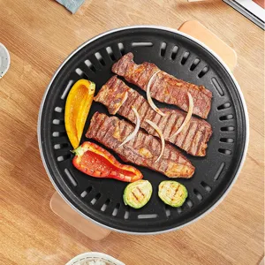 Padella rotonda antiaderente per barbecue a carbonella con manici in legno per camping all'aperto