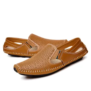 Mocasines de cuero marrón transpirable para hombre con diseño perforado y costuras
