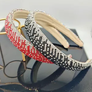 Strass gepolsterter Haarreif, luxuriöse barocke glitzernde Haarbänder Details für Frauen.