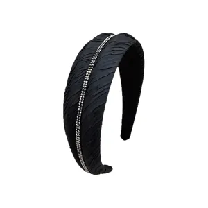 Serre-tête noir plissé avec strass pour femme, accessoire de cheveux large et chic.