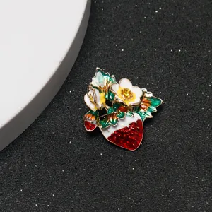 Exquisite enamel strawberry flower brooch pin, creative cartoon fruit jewelry accessory.