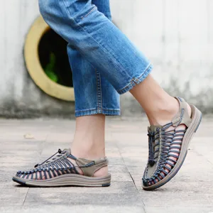 Sandalias de verano tejidas casuales para hombres y mujeres, zapatos de playa ligeros.