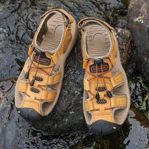 Men's outdoor casual sandals, durable beach shoes with quick-adjust drawstrings for summer.