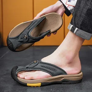 Sandali estivi da uomo leggeri infradito da spiaggia casual con protezione per le dita.