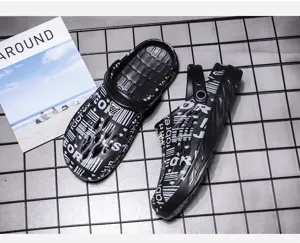 Bequeme schwarze Paar Garten Clogs mit atmungsaktiven Belüftungslöchern für den Sommer