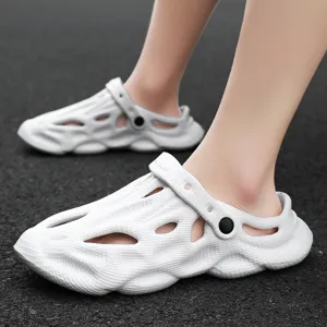 Scarpe da giardino cave antiscivolo estive unisex sandali da spiaggia morbidi bianche