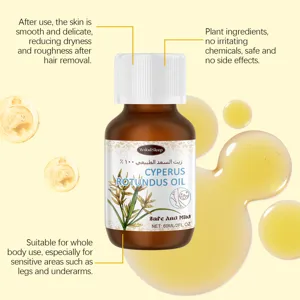 Scatto di dettaglio della bottiglia di olio depilatorio per il corpo con gocce di liquido.
