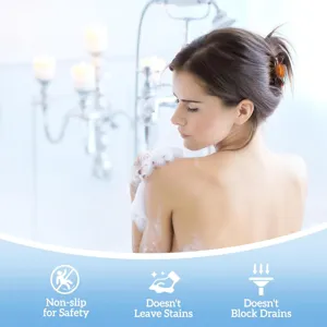 Λεπτομερής εικόνα της χαλαρωτικής εμπειρίας αρωματοθεραπείας με ατμό στο ζεστό ντους.