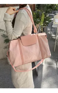 Gran bolsa de viaje rosa para mujer, bolso de hombro ligero para fitness, viajes y ocio.