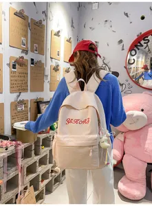 Lässiger Canvas Schulrucksack für Teenager Mädchen, leicht und stilvoll mit Stickerei.