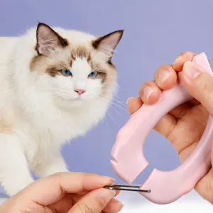 Ergonomic pet nail clippers with metal lock buckle, safe and easy storage for cats and dogs.
