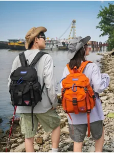 Robuster Outdoor Reiserucksack, grosse Kapazitaet Laptop Rucksack fuer Wandern und Schule.