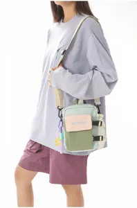 Sac bandoulière colorblock tactique tendance pour femme, pochette téléphone loisirs extérieur.