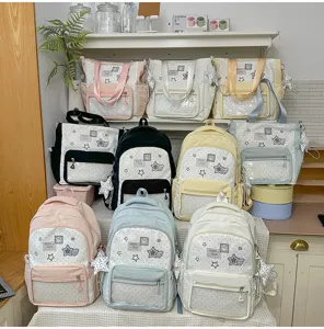 Japanischer INS süßer gepunkteter Rucksack für Schüler der Mittel- und Oberstufe, stilvoll.
