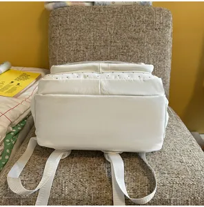 Süßer japanischer Pünktchen Schulrucksack für Schüler in Weiß für den täglichen Freizeitweg