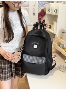Süßer ästhetischer Cartoon-Schulrucksack mit Karotasche und flauschigem Hundeanhänger.