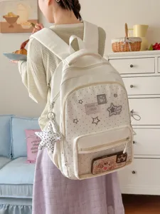 Japanischer Ins Stil süßer Polka Dot Schulrucksack für Schüler mit niedlichen Stern-Aufnähern.