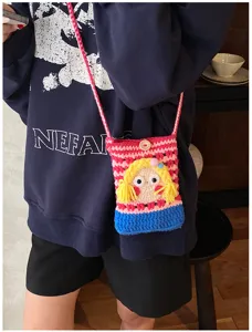 Handgemachte gehäkelte süße Mädchen Handy Umhängetasche, bunte Stricktasche für den Alltag.