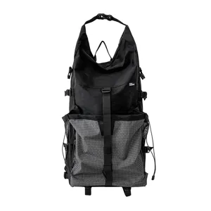 Grande zaino sportivo da esterno con tasca a quadri, elegante borsa da viaggio per trekking.